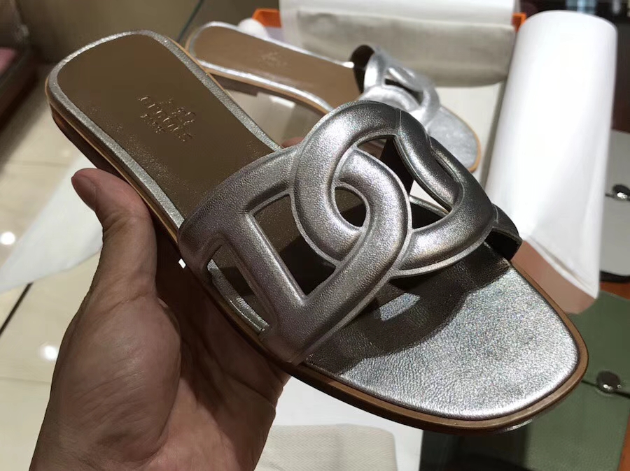 New Arrival Hermes Circle Calf Leather Flat Heel Sandals in Silver Size35-41