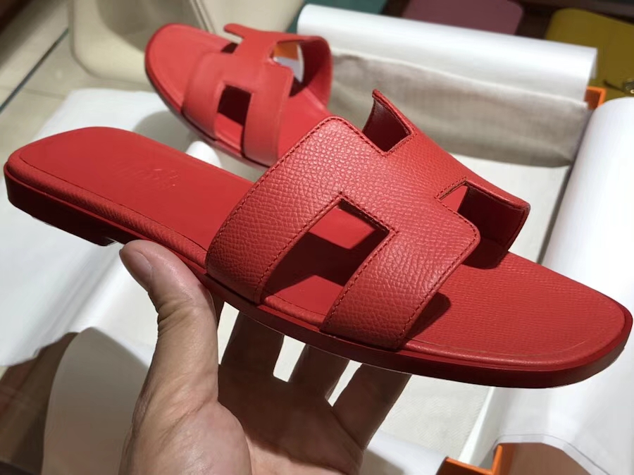 Wholesale Hermes Calf Leather Classic Women&#8217;s Flat Sandals in Rouge Casaque