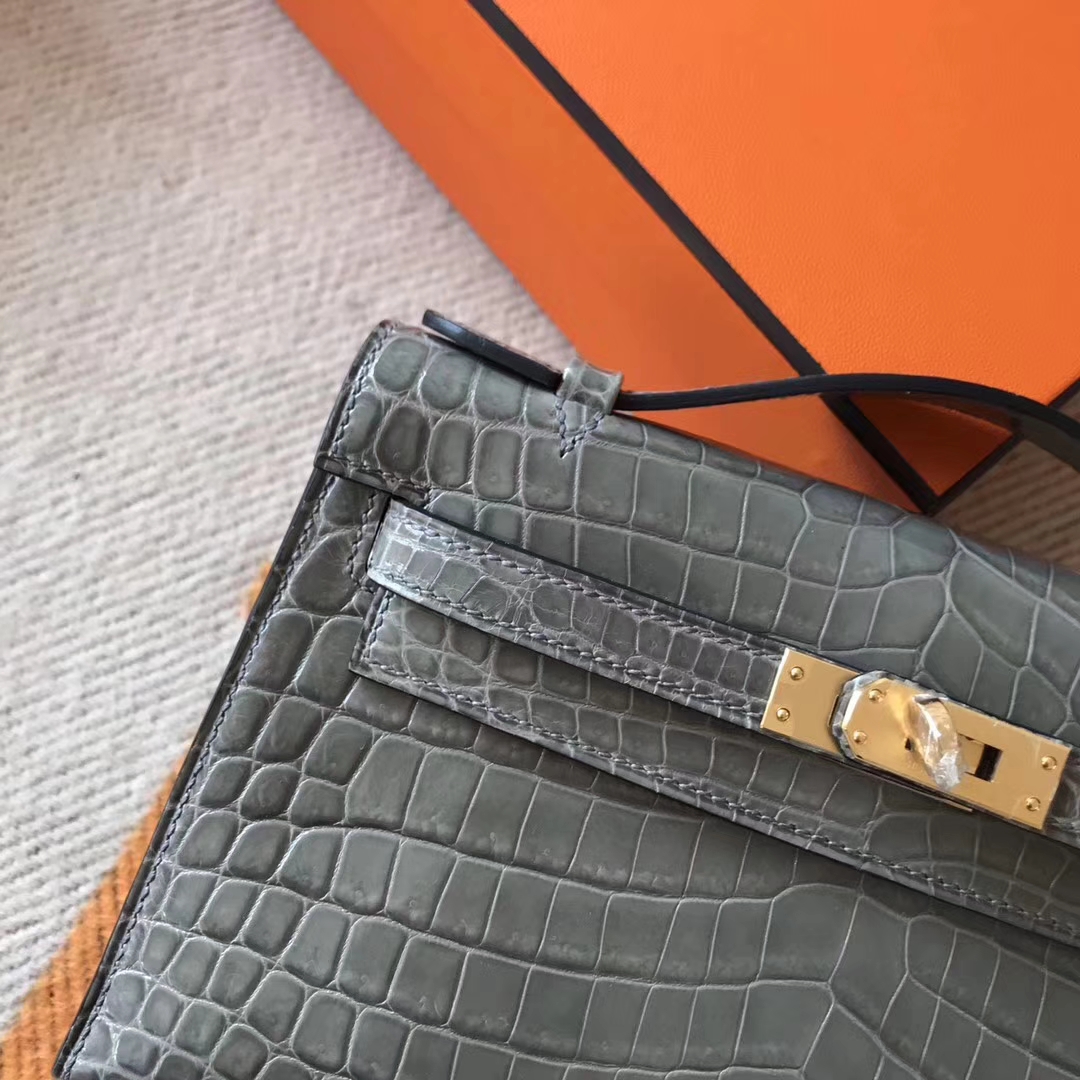 Luxury Hermes Shiny Crocodile Leather Minikelly22CM Clutch Bag in C81 Gris Tourterelle