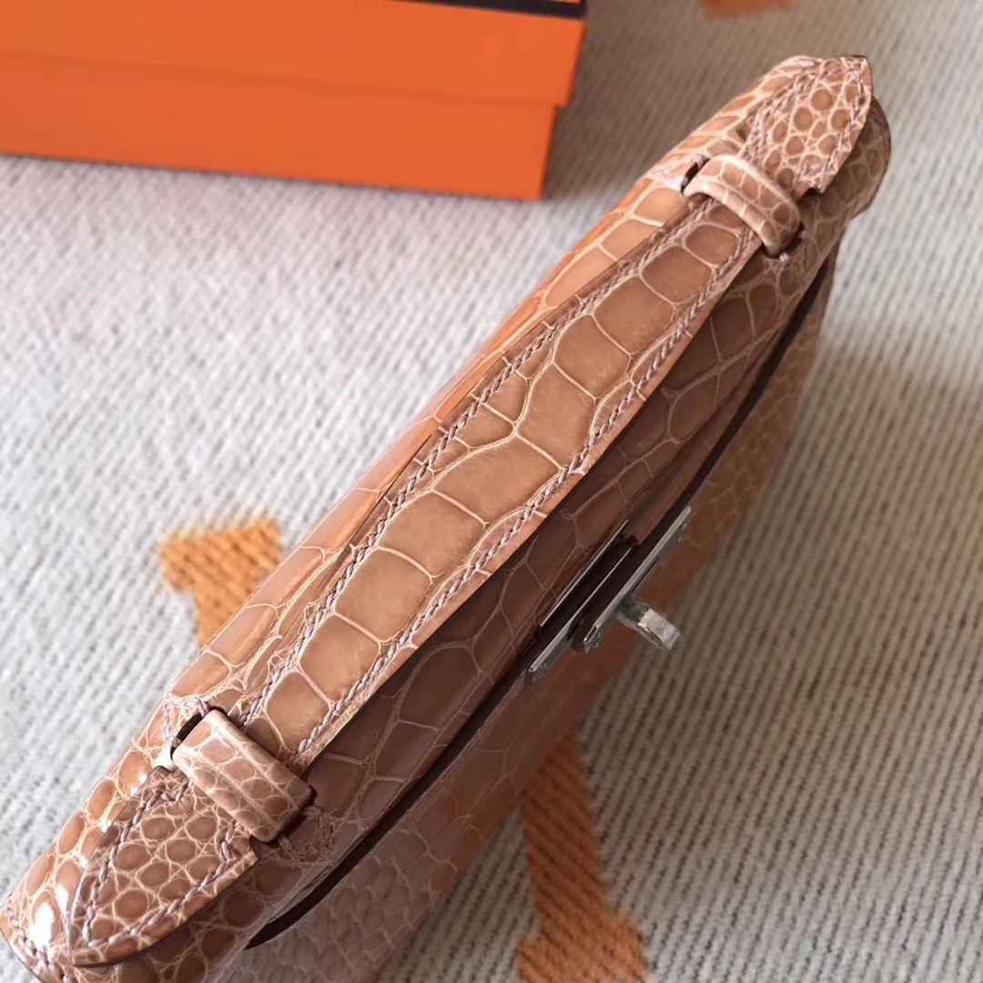 Elegant Hermes Caramel Color Shiny Crocodile Leather Minikelly Clutch Bag Silver Hardware