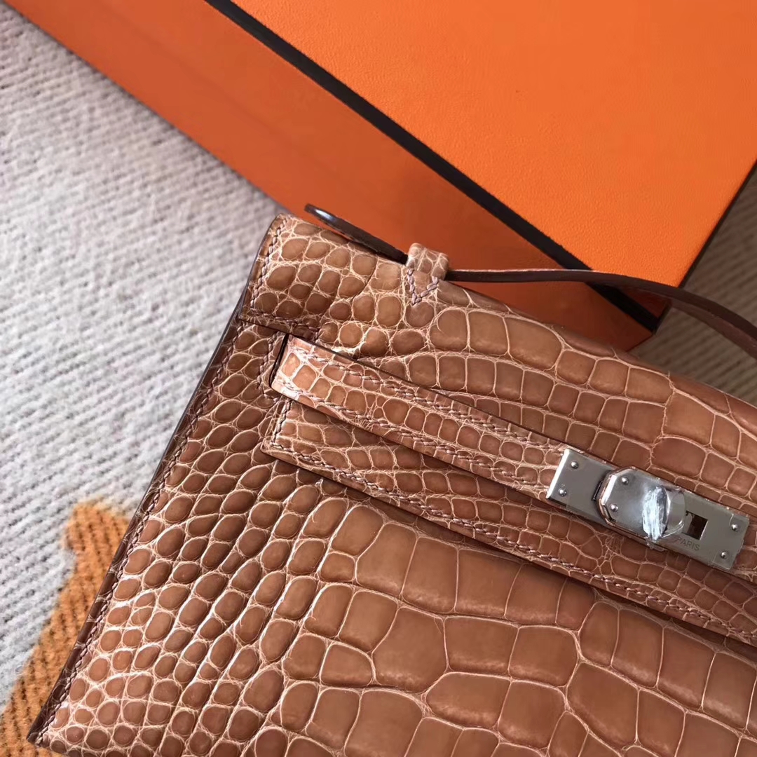 Elegant Hermes Caramel Color Shiny Crocodile Leather Minikelly Clutch Bag Silver Hardware