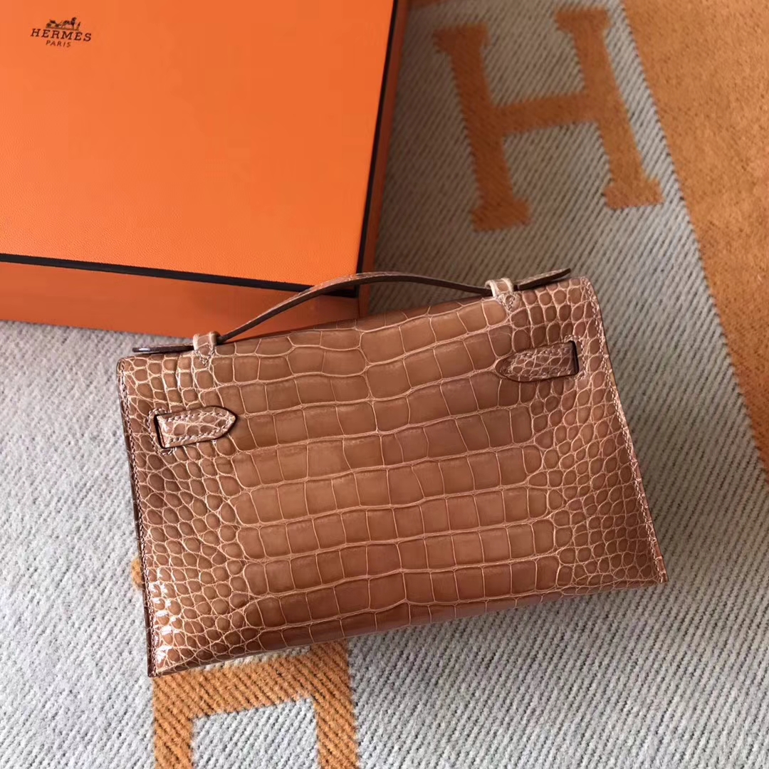 Elegant Hermes Caramel Color Shiny Crocodile Leather Minikelly Clutch Bag Silver Hardware