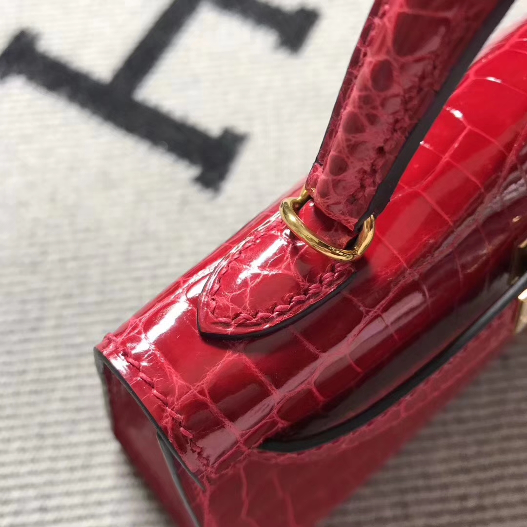 On Sale Hermes Shiny Niloticus Crocodile Minikelly-2 Clutch Bag Gold Hardware