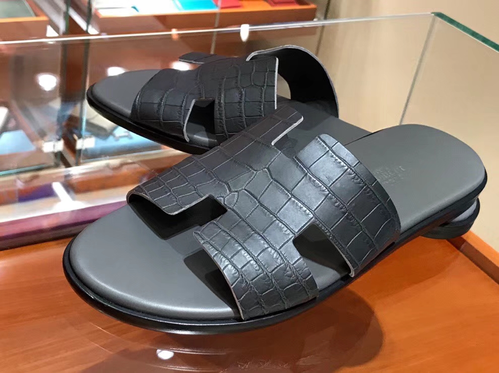 Discount Hermes Matt Crocodile Leather Men’s Sandals in Graphite Grey Size39-44