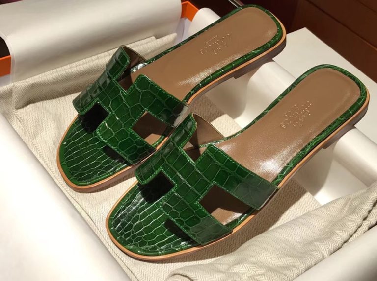 Hermes Shiny Crocodile Leather Womens Sandals Shoes in Emerald Green