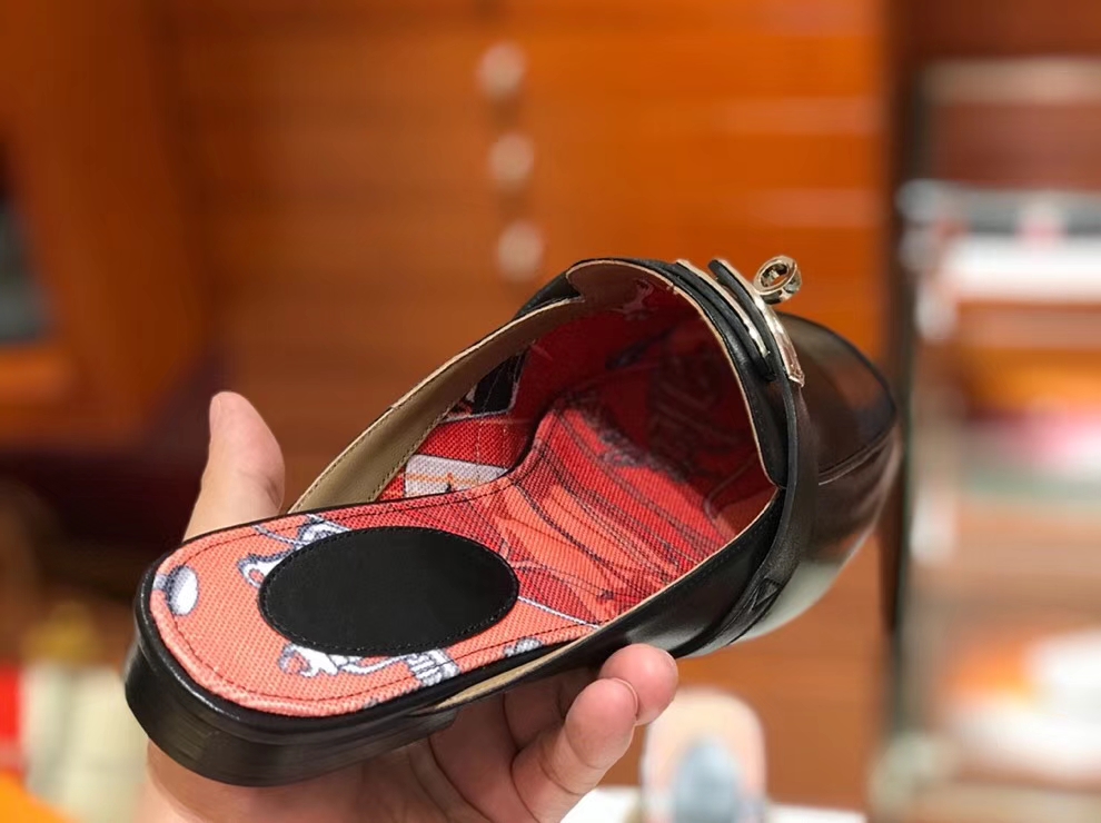 2018 Autumn New Hermes Mini Kelly Buckle Kell Style Black Flat Shoes 35-41