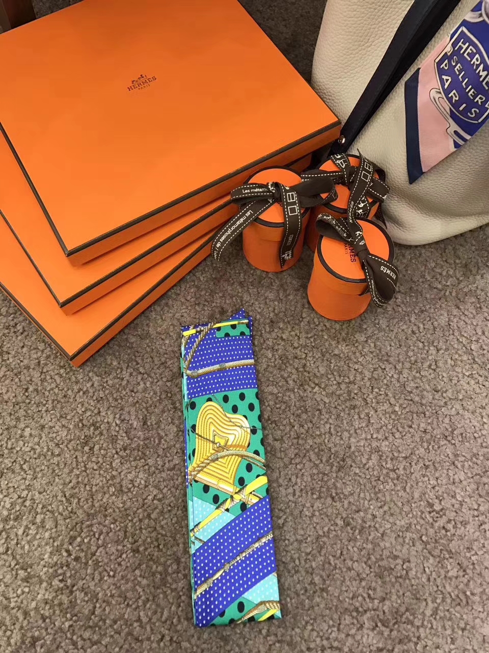 Beautiful Hermes 100%Silk Twilly Ribbon Bandana Neckerchief 86*5cm