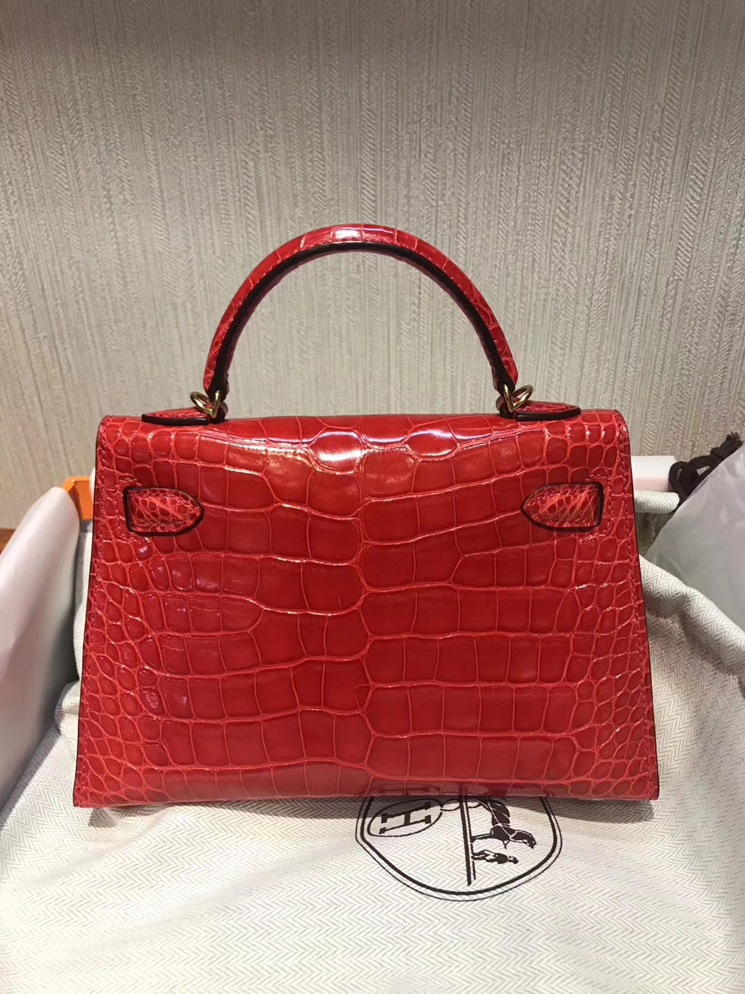 Elegant Hermes CK95 Braise Red Shiny Crocodile Leather Minikelly-2 Clutch Bag
