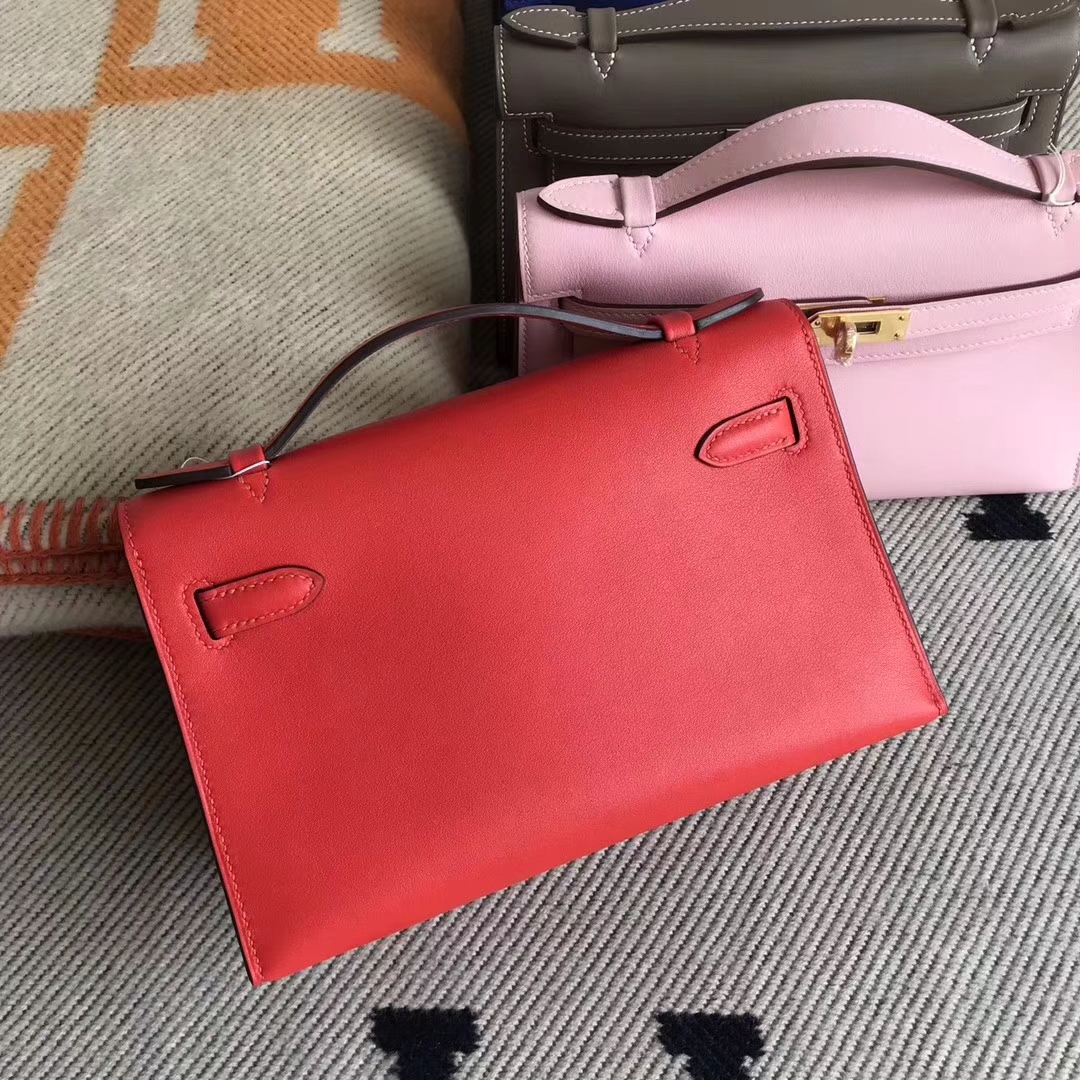 Pretty Hermes Swift Calfskin Minikelly Clutch Bag in S5 Rouge Tamato Gold Hardware