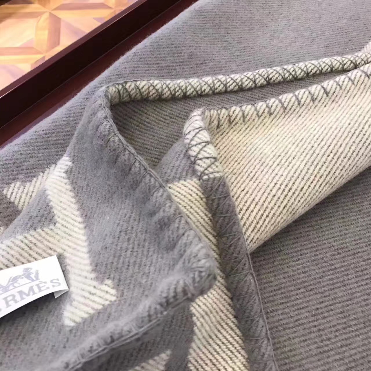 New Arrival Hermes Cashmere H Printing Blanket140*160cm in Grey