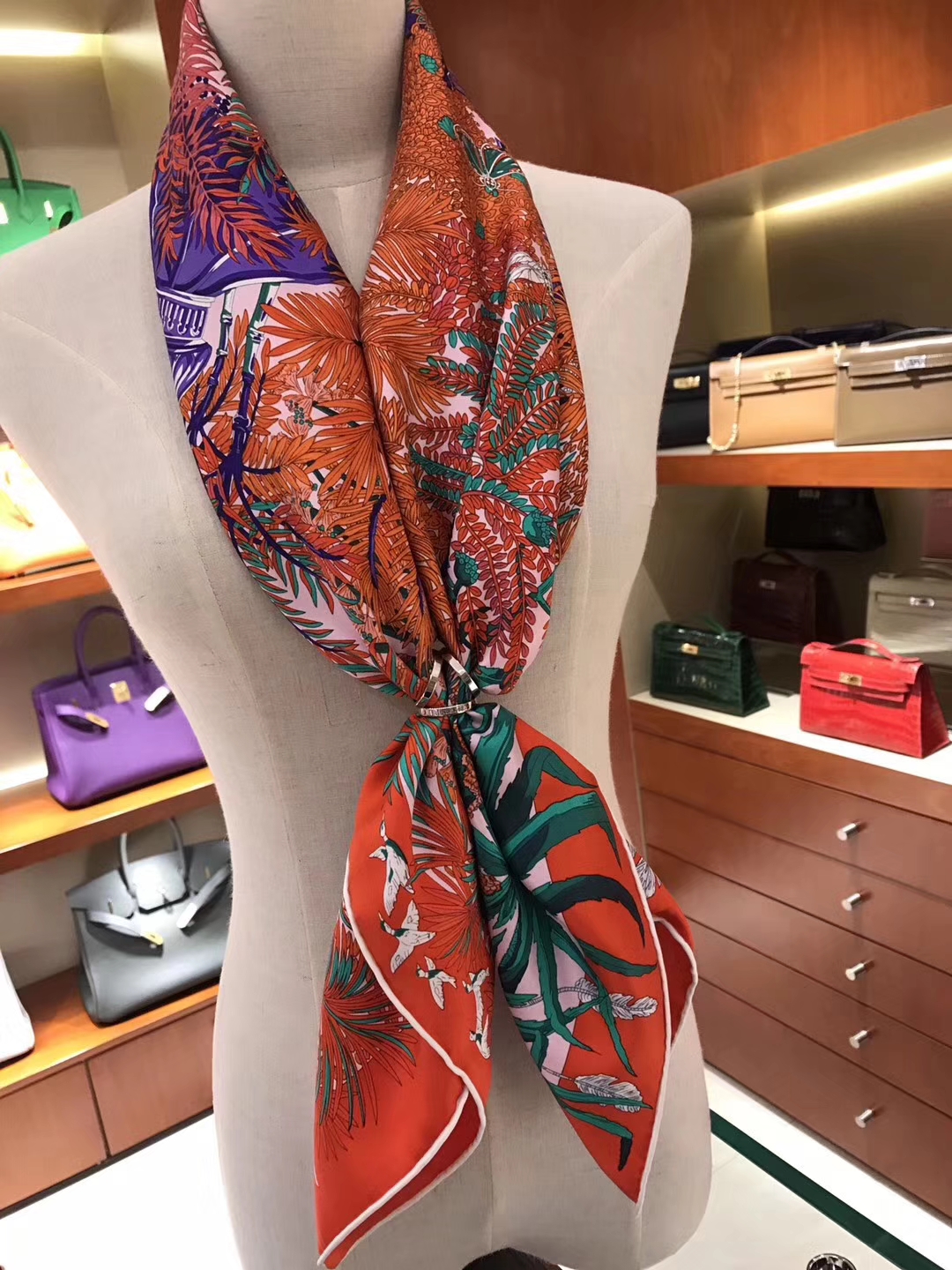 On Sale Hermes Printed Silk Women&#8217;s Scarf Cape in Orange 90*90cm