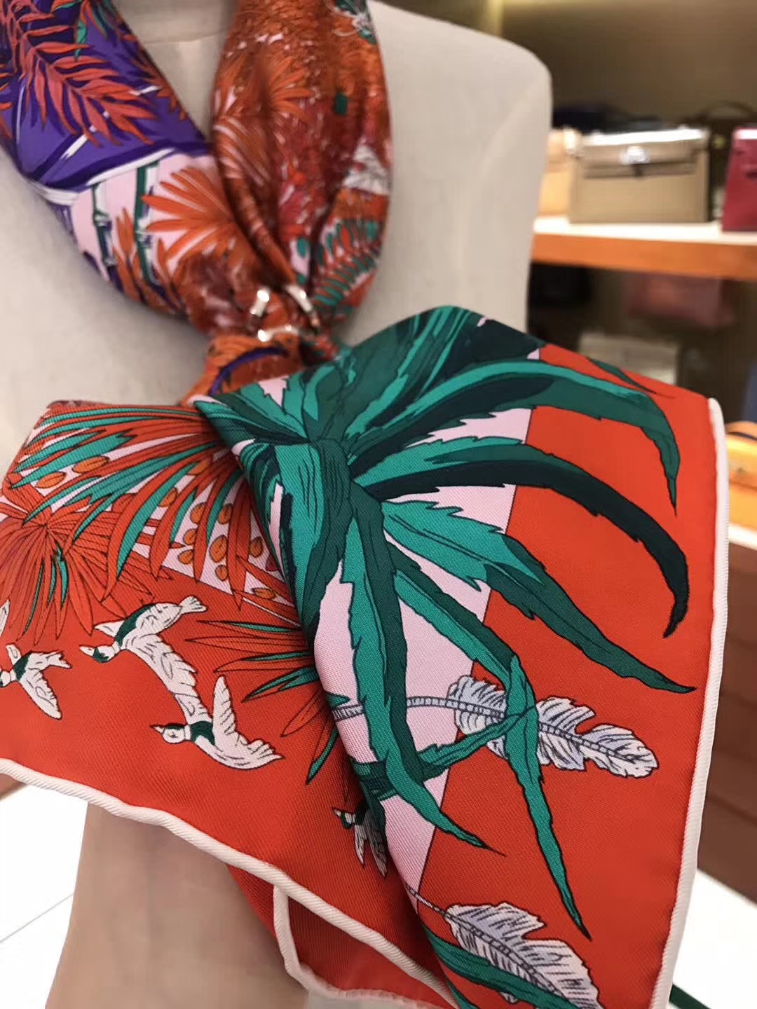 On Sale Hermes Printed Silk Women’s Scarf Cape in Orange 90*90cm