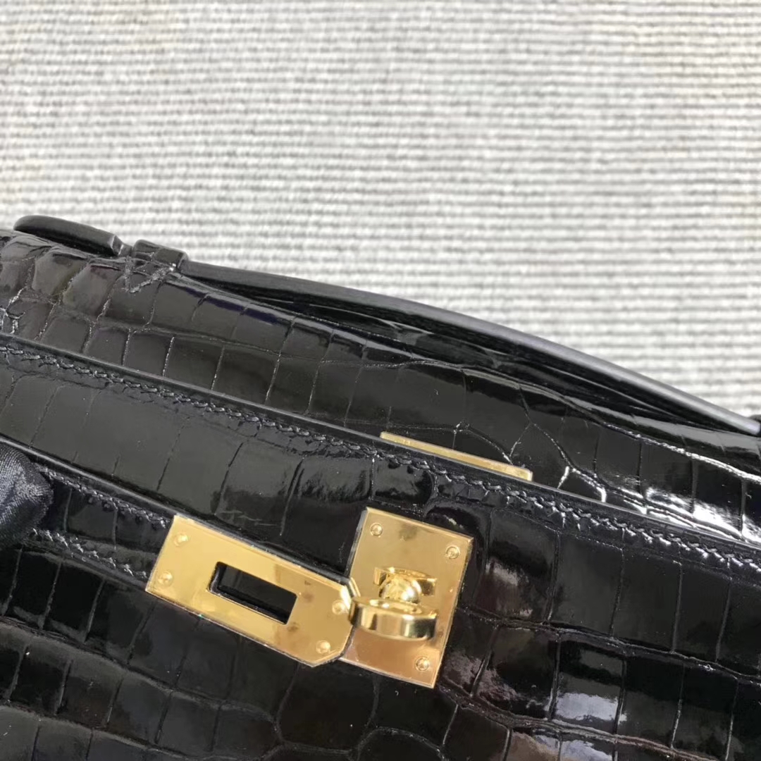 Sale Hermes Shiny Crocodile Leather Minikelly Pochette Bag in Black Gold Hardware