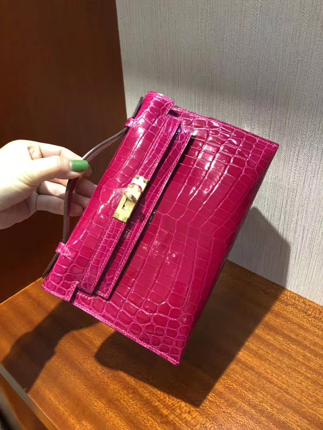 Discount Hermes J5 Rose Scheherazade Shiny Crocodile Minikelly Pochette 22CM