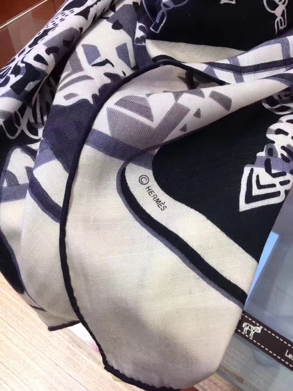 Wholesale Hermes Scarf Grade-A Cashmere Cape140*140cm Complete Package