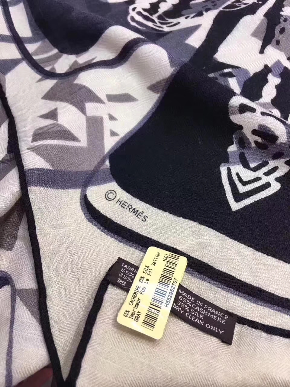 Wholesale Hermes Scarf Grade-A Cashmere Cape140*140cm Complete Package