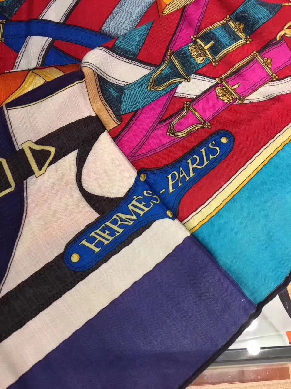 Fashion Hermes Grade-A Cashmere Women’s Scarf Cape Complete Package