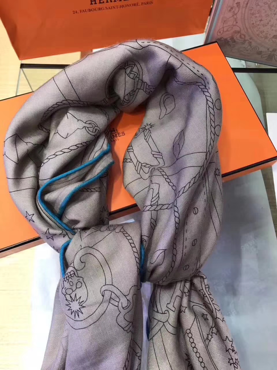 Elegant Hermes【H-Program】Women&#8217;s Scarf in Grey Cashmere140*140cm