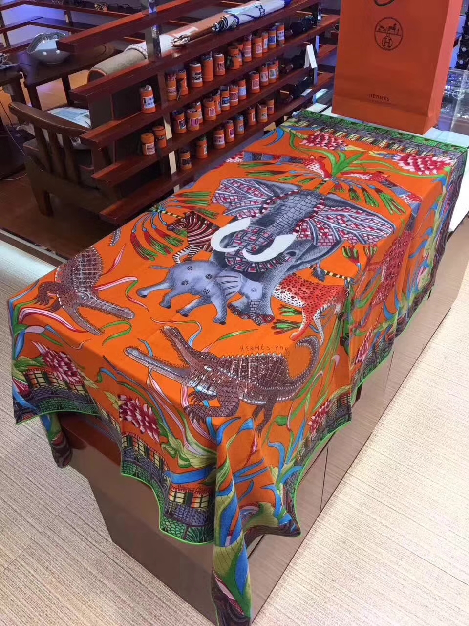 Luxury Hermes Cashmere Scarf Grade-A Women&#8217;s Cape in Orange140*140cm