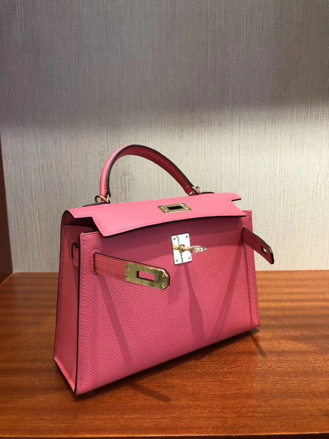 Pretty Hermes 8W Rose Lipstick Epsom Calfskin Minikelly-2 Clutch Bag Gold Hardware