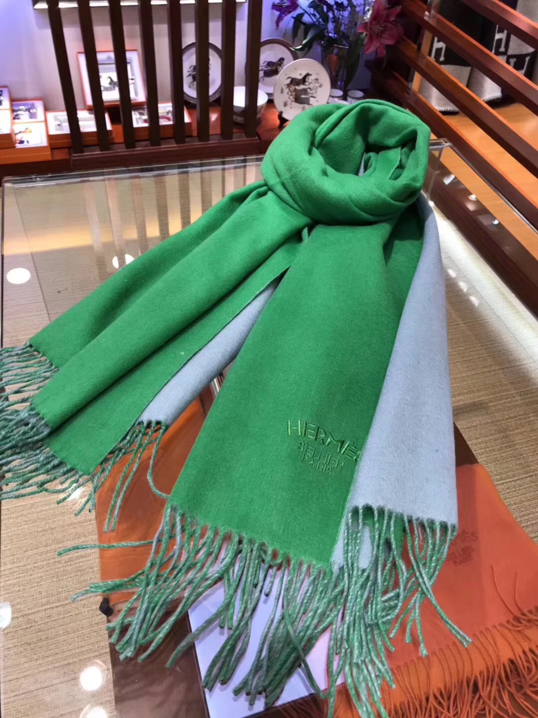 Wholesale Hermes Green & White 100% Cashmere Women’s Scarf Cape