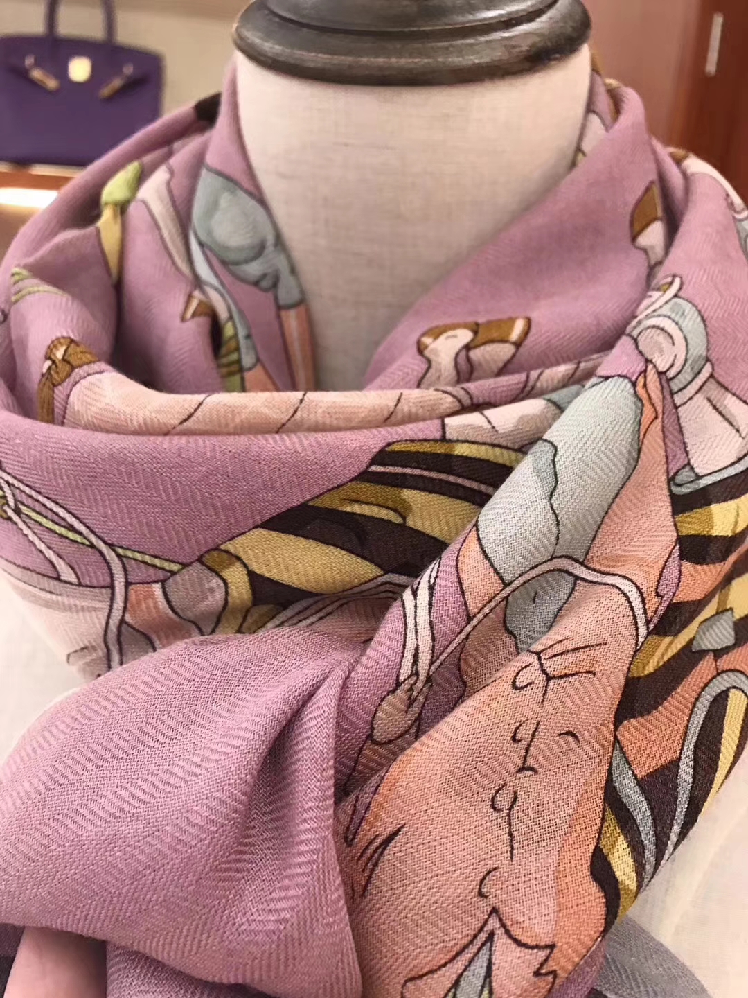 Discount Hermes Grade-A Pink Cashmere Women’s Silk Scarf 140*140cm