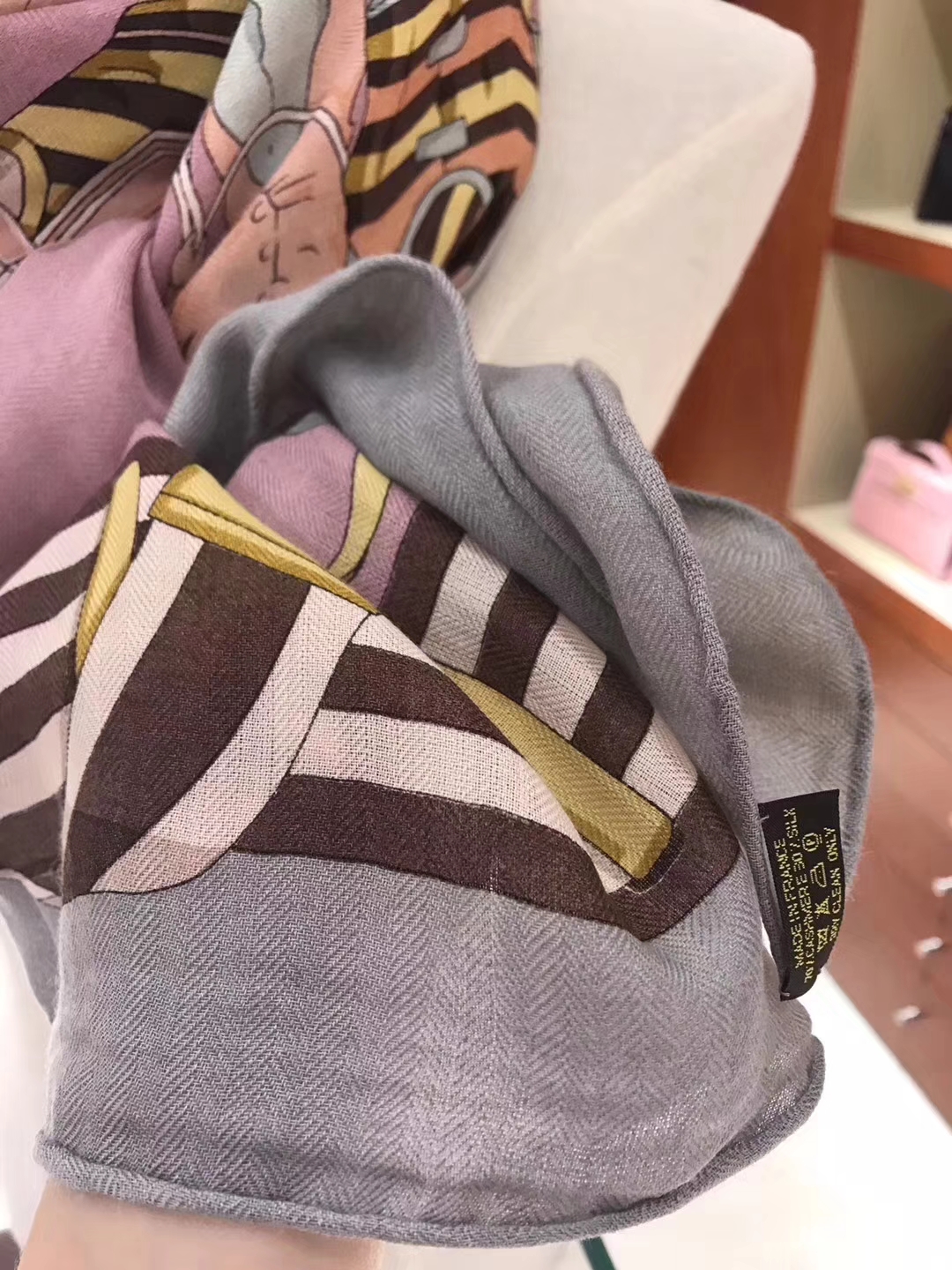 Discount Hermes Grade-A Pink Cashmere Women’s Silk Scarf 140*140cm