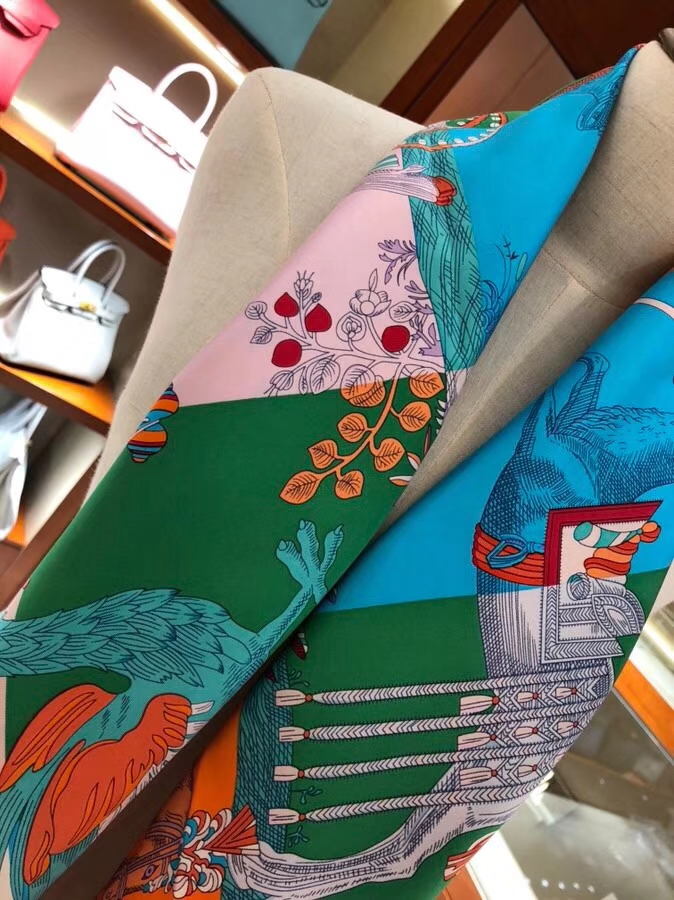 Fashion Hermes Top Quality Silk Scarf《Amazing Animals》in Orange90*90cm