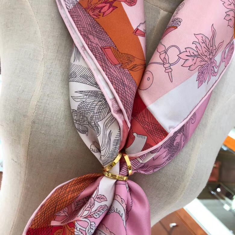 Pretty Hermes《Amazing Animals》100%Silk Women’s Scarf 90*90CM