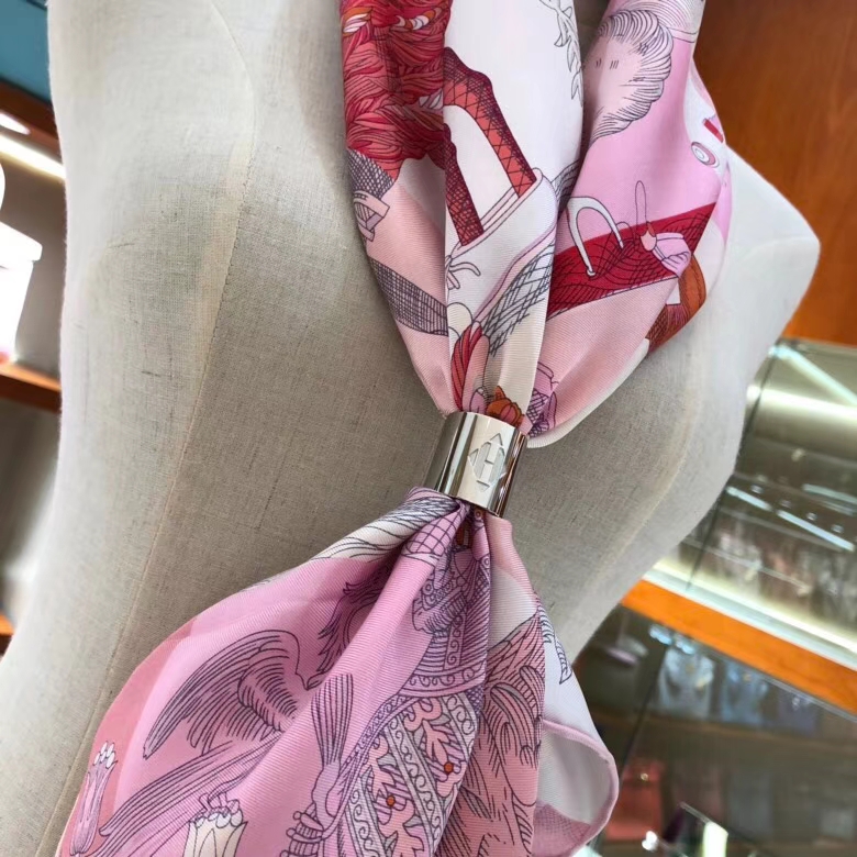 Pretty Hermes《Amazing Animals》100%Silk Women’s Scarf 90*90CM