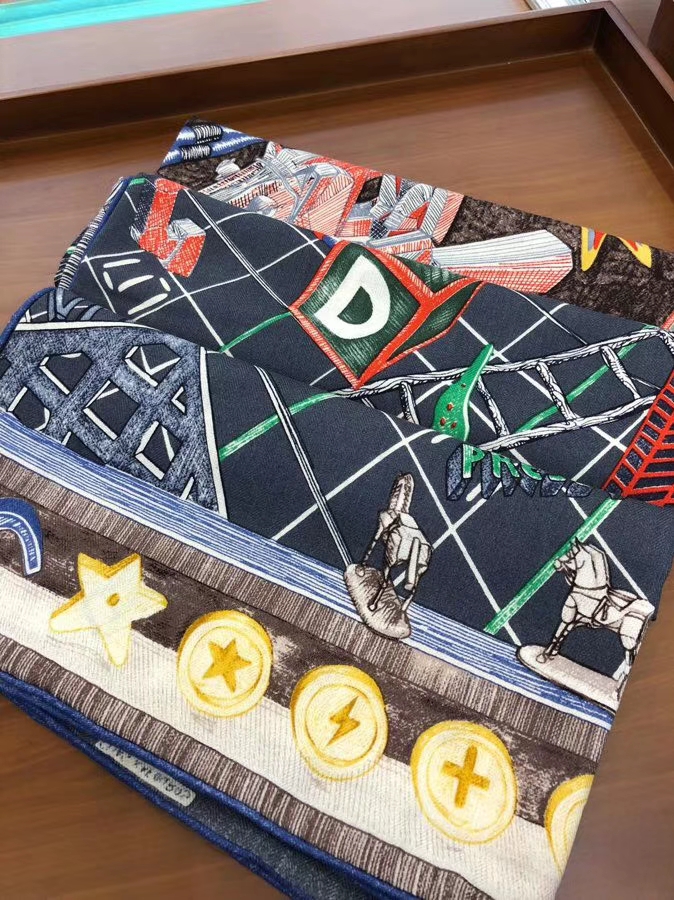 New Hermes 2018 Autumn Cashmere Silk Women’s Scarf in Blue Jean 140*140cm