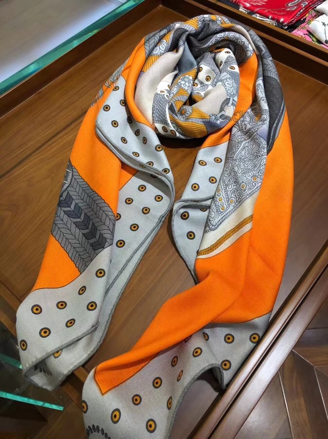 Top Quality Hermes《Noble Saddle》Cashmere Silk Women&#8217;s Scarf 140*140cm