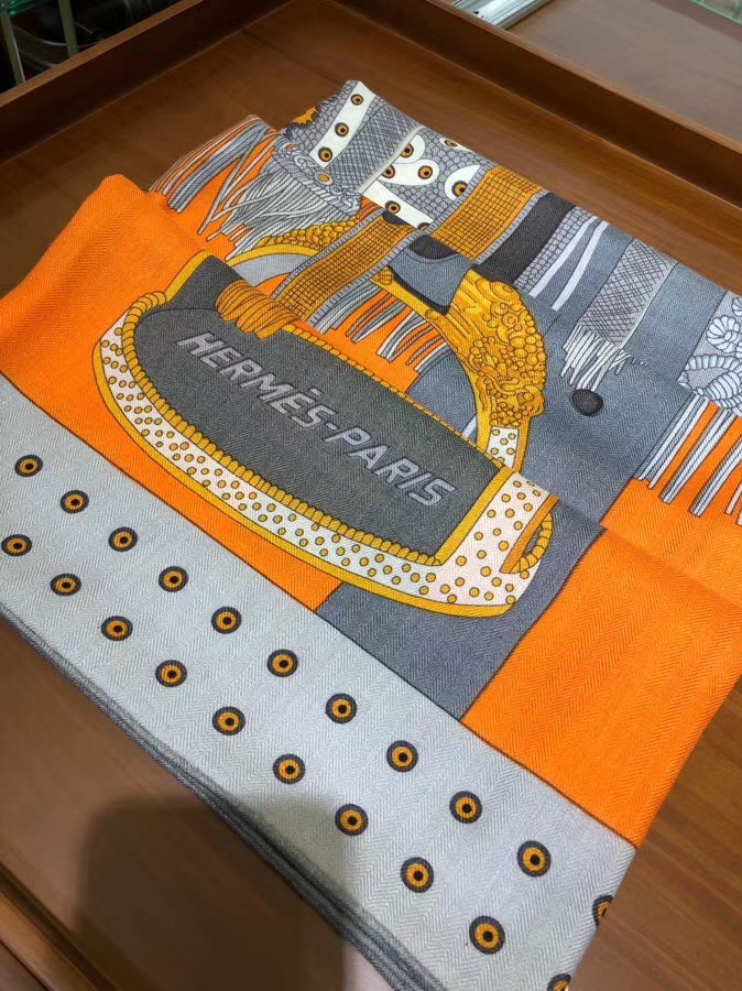 Top Quality Hermes《Noble Saddle》Cashmere Silk Women&#8217;s Scarf 140*140cm