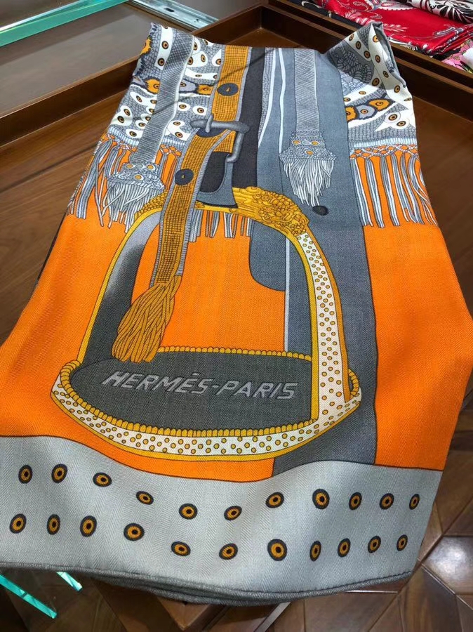 Top Quality Hermes《Noble Saddle》Cashmere Silk Women&#8217;s Scarf 140*140cm