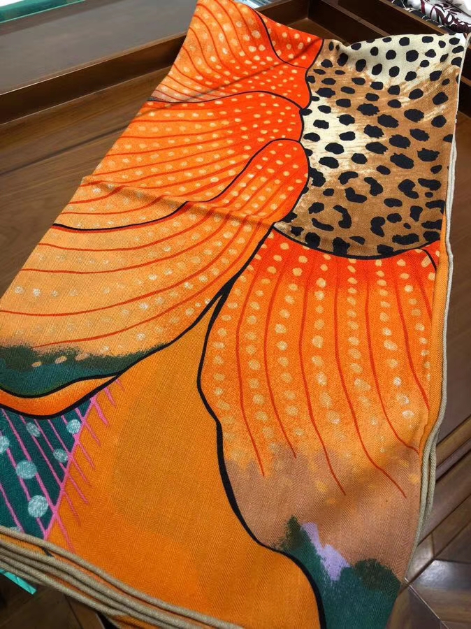 New Hermes 2018 Autumn《Leopard &#038; Flower》Orange Cashmere Silk Women&#8217;s Scarf
