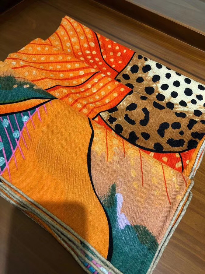 New Hermes 2018 Autumn《Leopard &#038; Flower》Orange Cashmere Silk Women&#8217;s Scarf