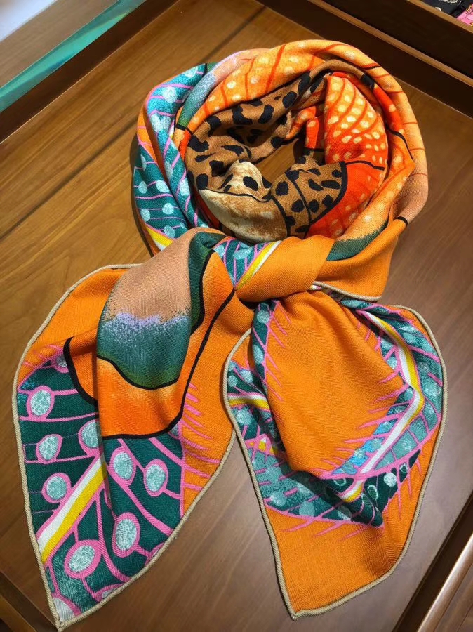 New Hermes 2018 Autumn《Leopard &#038; Flower》Orange Cashmere Silk Women&#8217;s Scarf