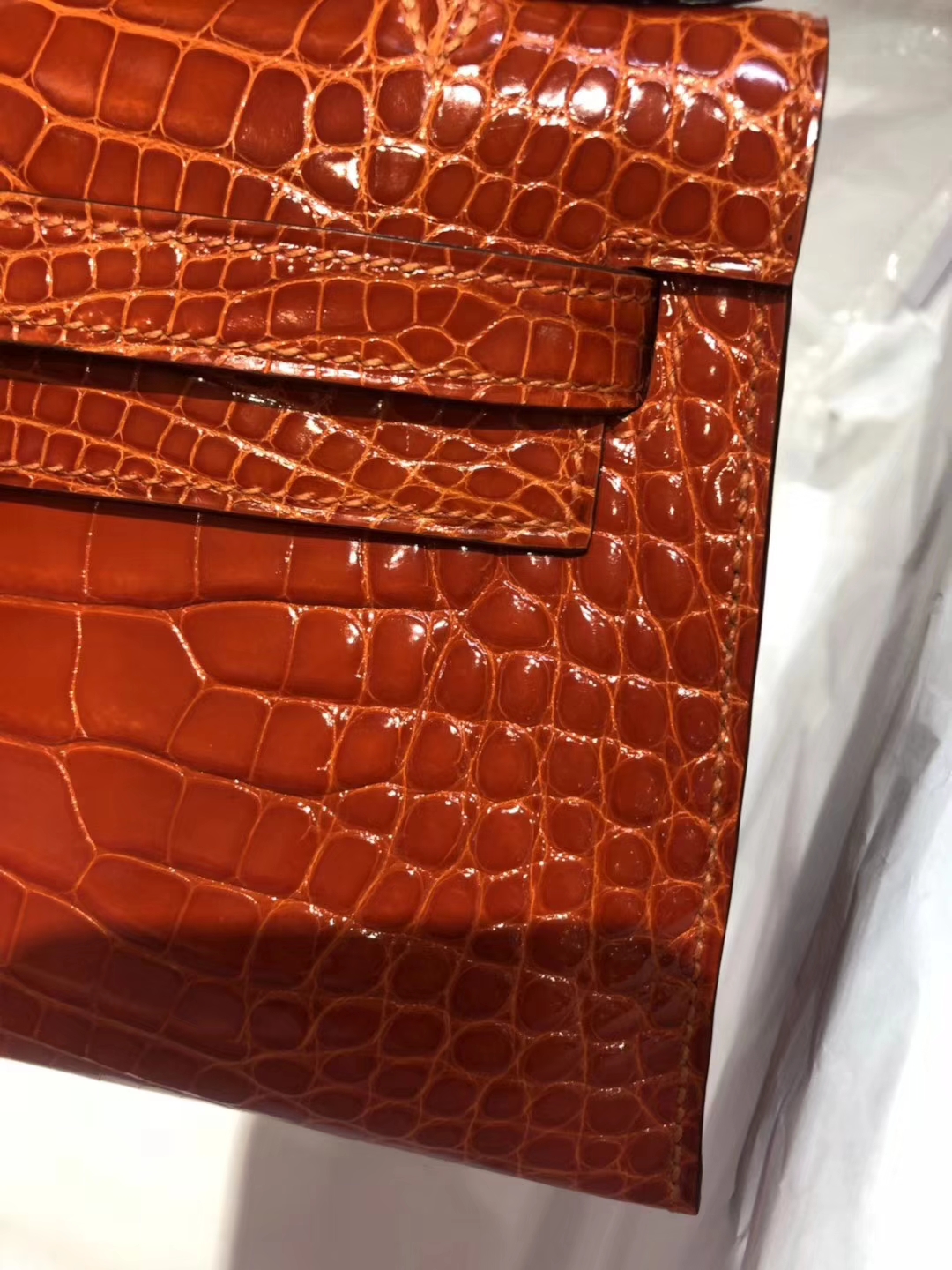 Pretty Hermes Alligator Shiny Crocodile Minikelly Pochette 22CM in 8V Coppy Orange