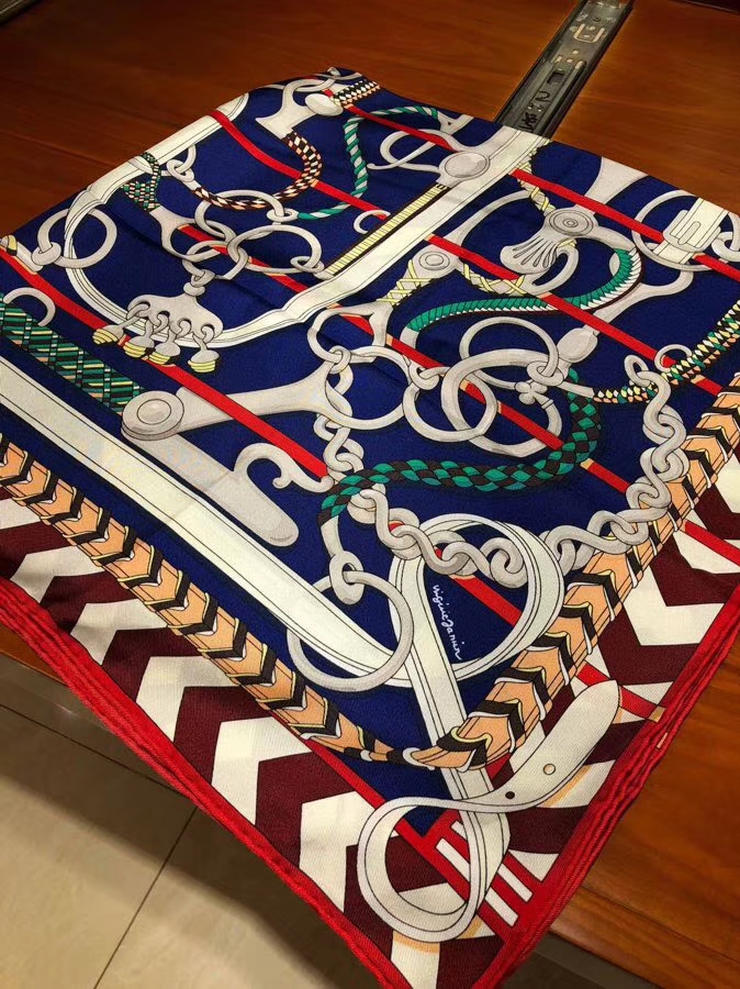 Elegant Hermes 2018 Autumn New Scarf 90*90CM 100%Silk in Blue &#038; White