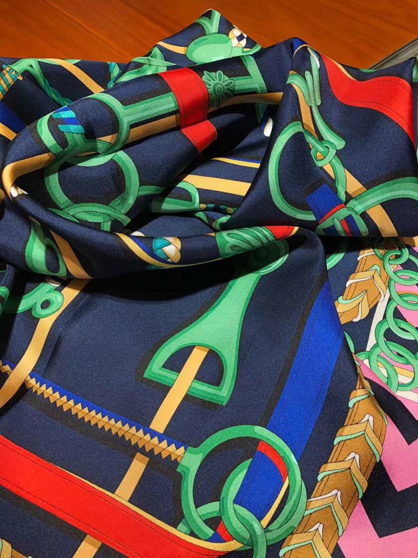 Discount Hermes Dark Blue 100%Silk 2018 Autumn New Scarf 90*90cm