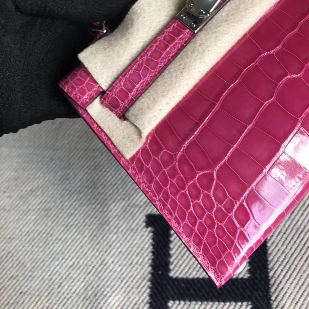 Noble Hermes 5J Rose Peach Shiny Crocodile Minikelly-2 Evening Bag Silver Hardware