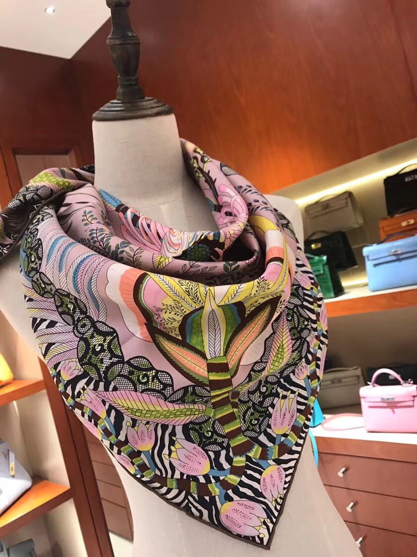 Elegant Hermes Real Silk Classic Square Scarf in Light Purple 90*90CM