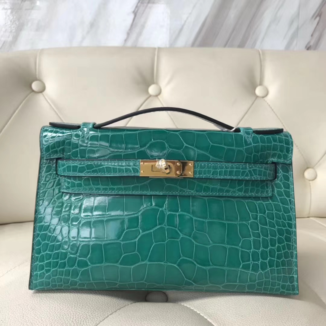 Luxury Hermes Shiny Crocodile Minikelly Pochette 22CM  in 6Q Emerald Green Gold Hardware