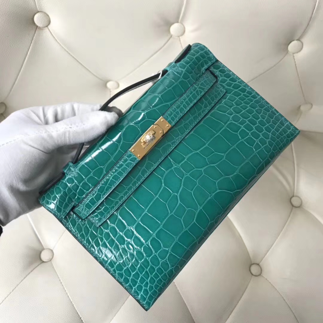 Luxury Hermes Shiny Crocodile Minikelly Pochette 22CM  in 6Q Emerald Green Gold Hardware