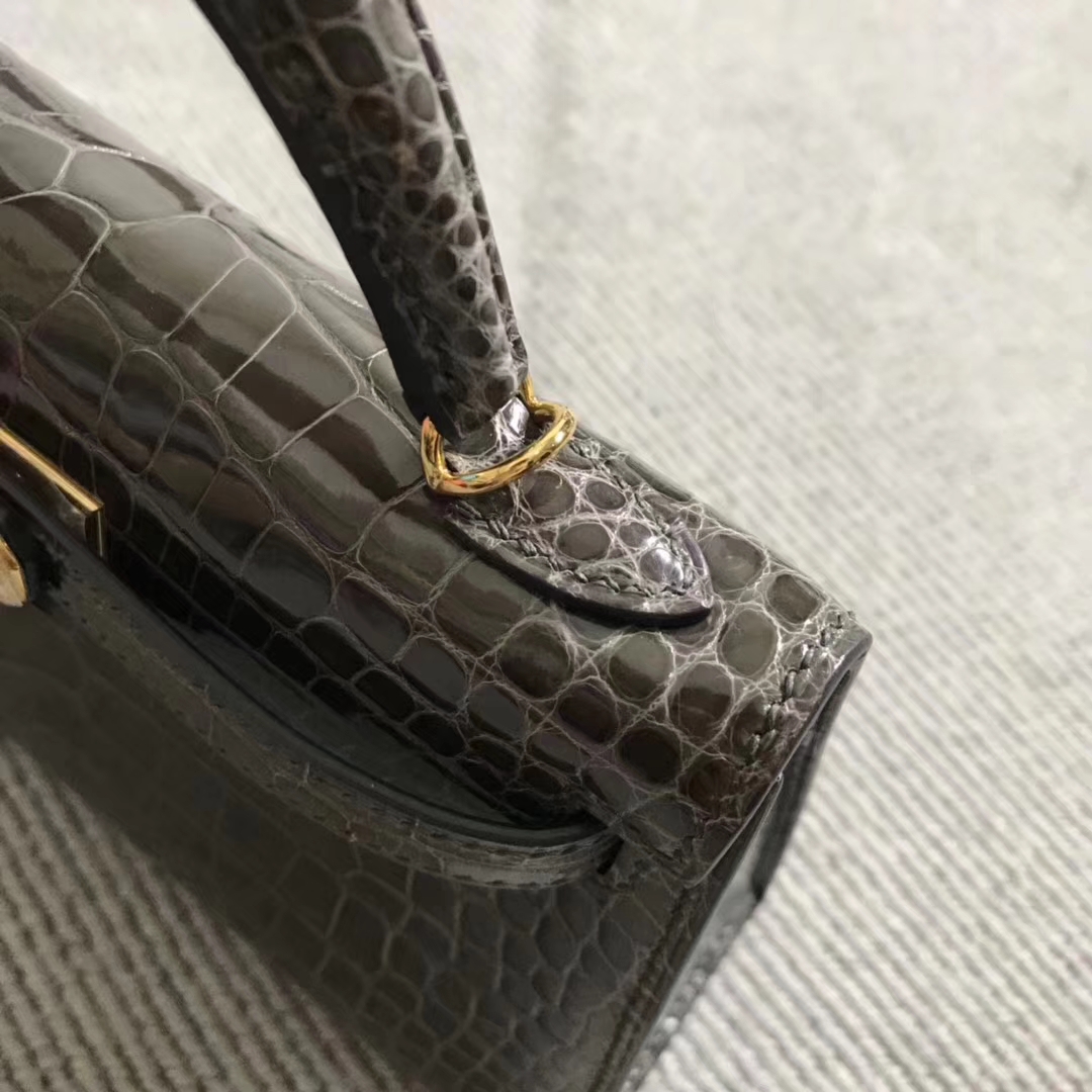 New Hermes Iron Grey Shiny Crocodile Leather Minikelly-2 Clutch Bag Gold Hardware