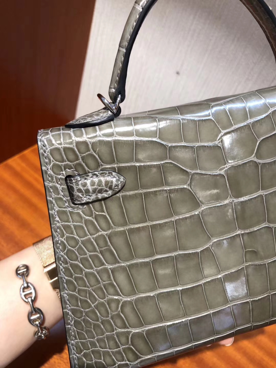 Fashion Hermes CK81 Gris Tourterelle Shiny Crocodile Minikelly-2 Evening Clutch Bag Silver Hardware