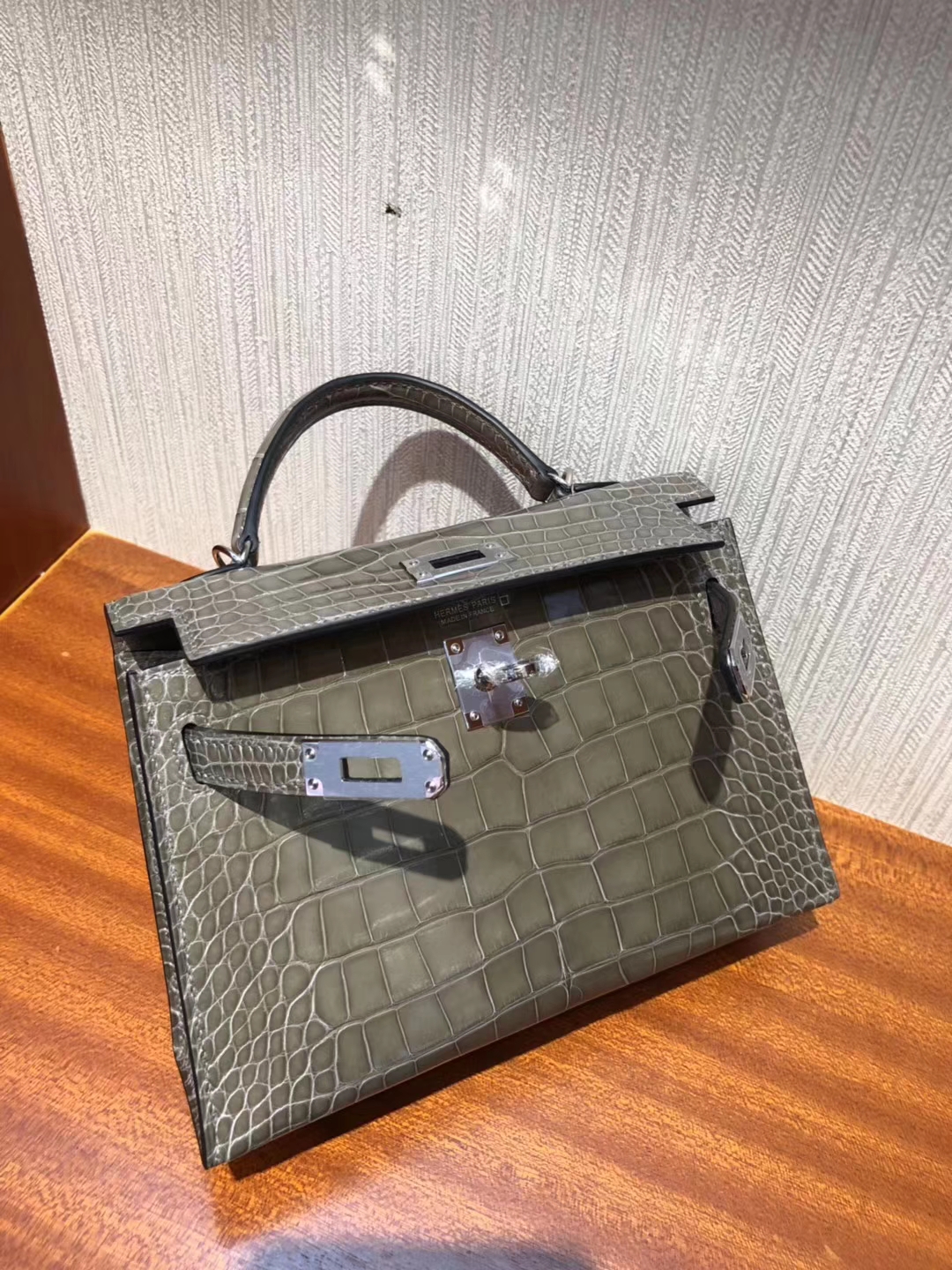 Fashion Hermes CK81 Gris Tourterelle Shiny Crocodile Minikelly-2 Evening Clutch Bag Silver Hardware