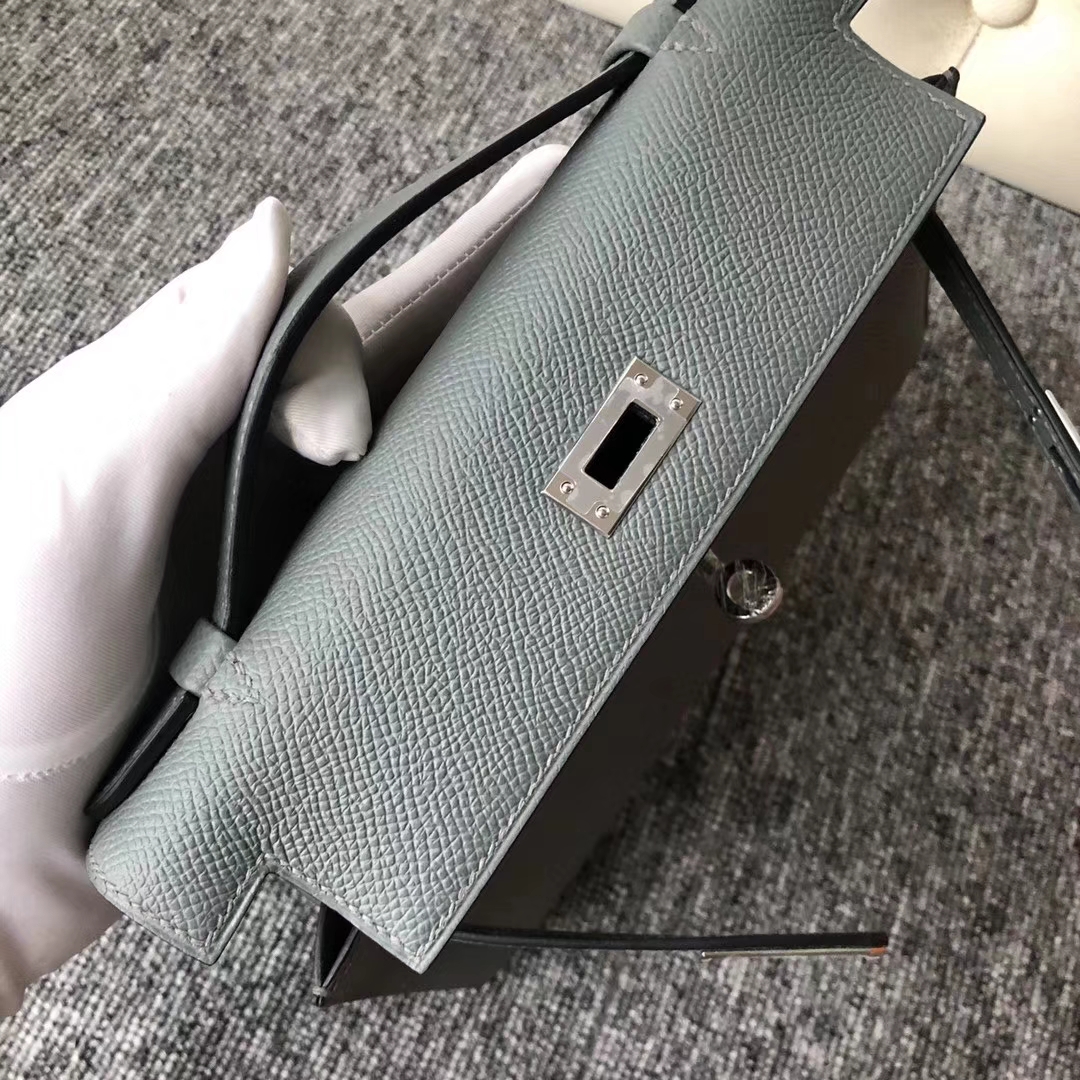 Elegant Hermes Minikelly Pochette Clutch Bag CK63 Vert Apricot Epsom Calf Silver Hardware