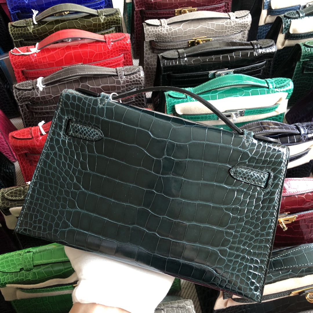 Stock Hermes Shiny Crocodile Minikelly Clutch Bag in 1P Blue Colvert Gold Hardware