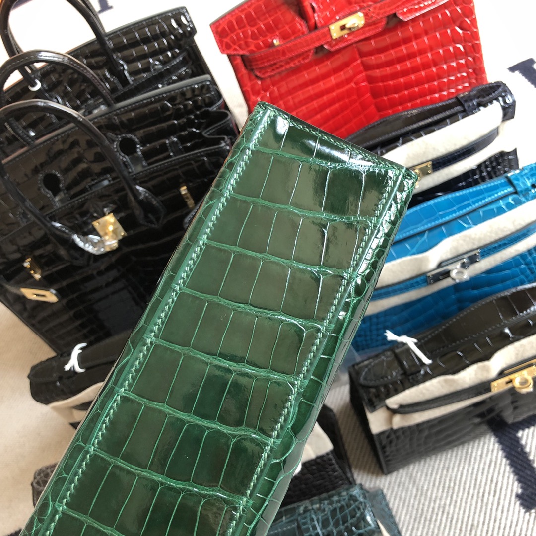 Stock Hermes Alligator Crocodile Minikelly Evening Bag in CK67 Vert Fonce Gold Hardware